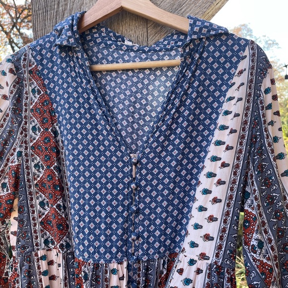 En Crème Bohemian Patchwork Blouse - Picture 4 of 8